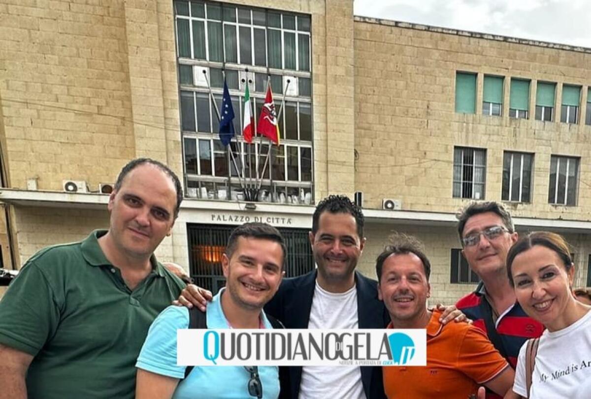 Civici e partiti insieme, "Una Buona Idea è un modello": "A Di Stefano fiducia dei cittadini" - Di Stefano insieme ai consiglieri di "Una Buona Idea"