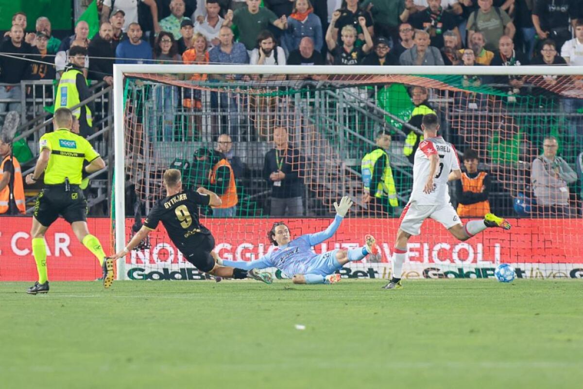 Il Venezia torna in Serie A, battuta la Cremonese ai play-off - 