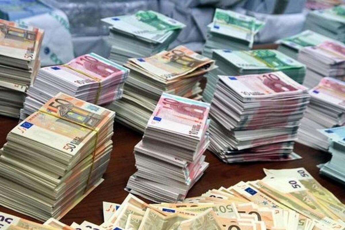 Debito pubblico, ad aprile nuovo record a 2.905,7 mld - 