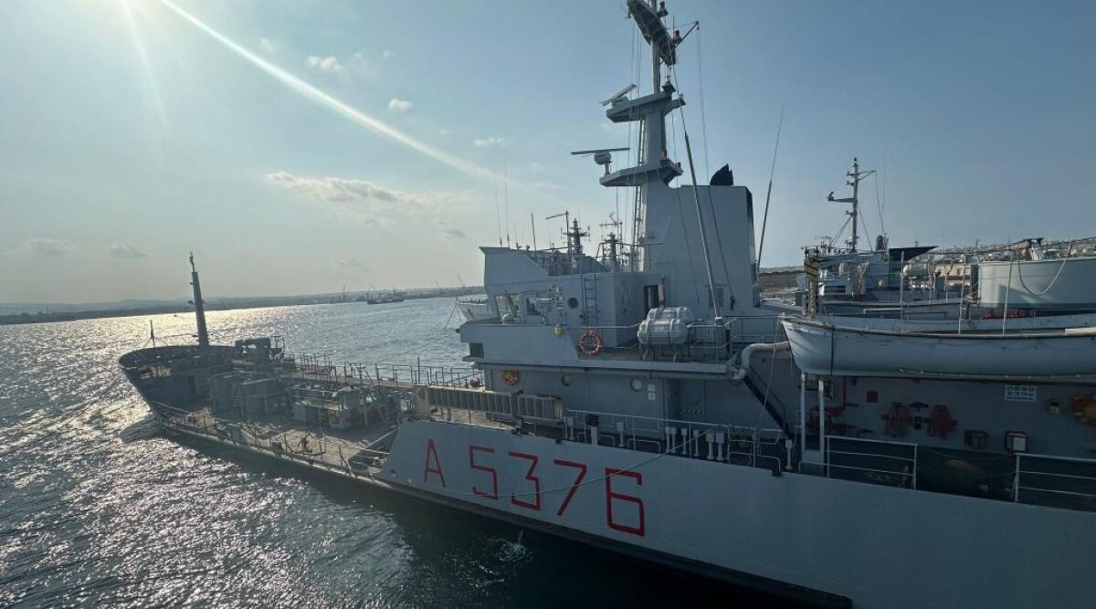 Partita la nave cisterna per la città e le zone dell'agrigentino: "1.200 metri cubi di acqua" - 