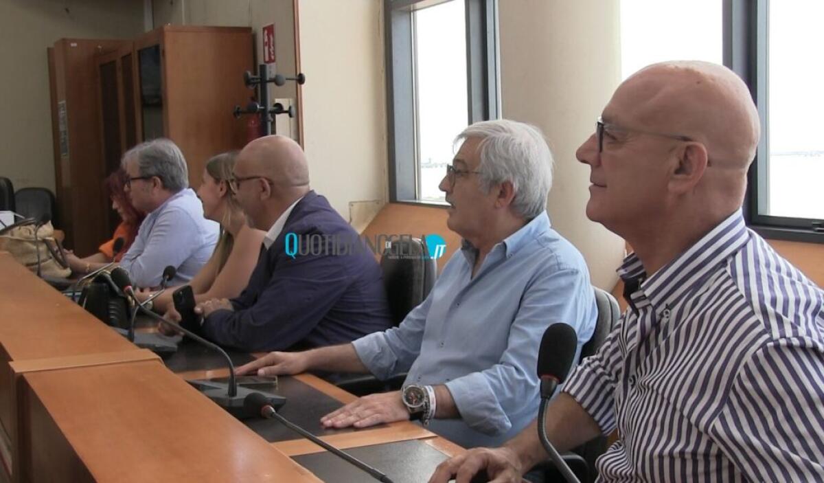 Dem nel "modello Gela": nessun pressing su Di Stefano, dialogo aperto e il congresso che verrà - Il gruppo consiliare del Pd