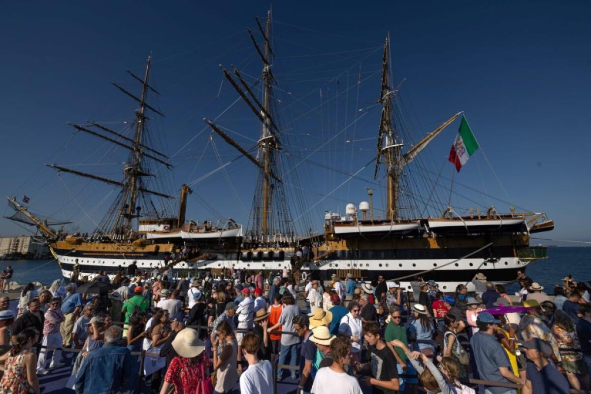 Tour Nave Amerigo Vespucci, 72 mila visitatori a Los Angeles - 