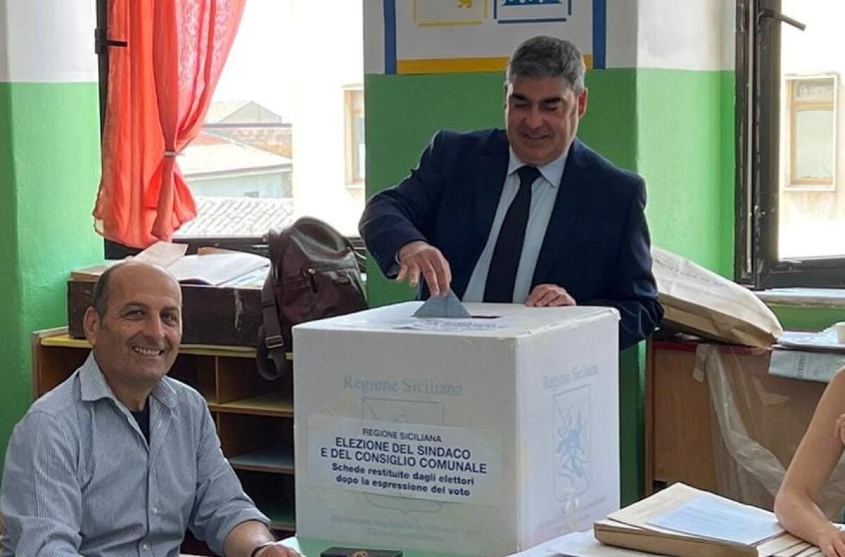 "Ripartiamo Mazzarino": "Dalla minoranza e dal suo leader grave sgarbo istituzionale a Faraci" - Il sindaco Domenico Faraci