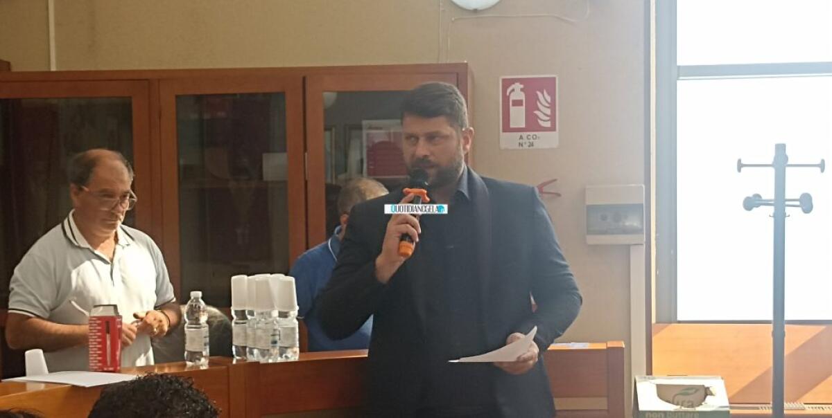 "Nessuna soluzione valida ai problemi della città", Caci: "Giunta in continuità con passato" - Il consigliere Angelo Caci