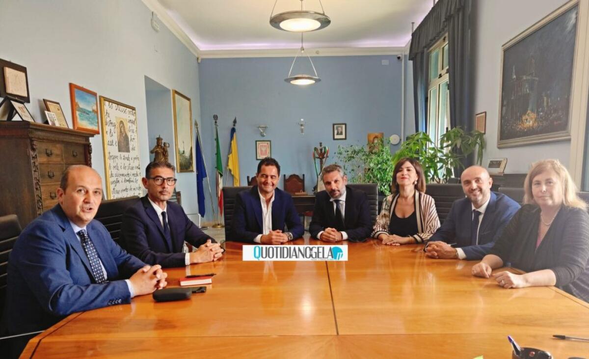 "Al Pd deleghe importanti", Di Stefano: "Qualcuno stuzzica ma c'è volontà di lavorare" - 