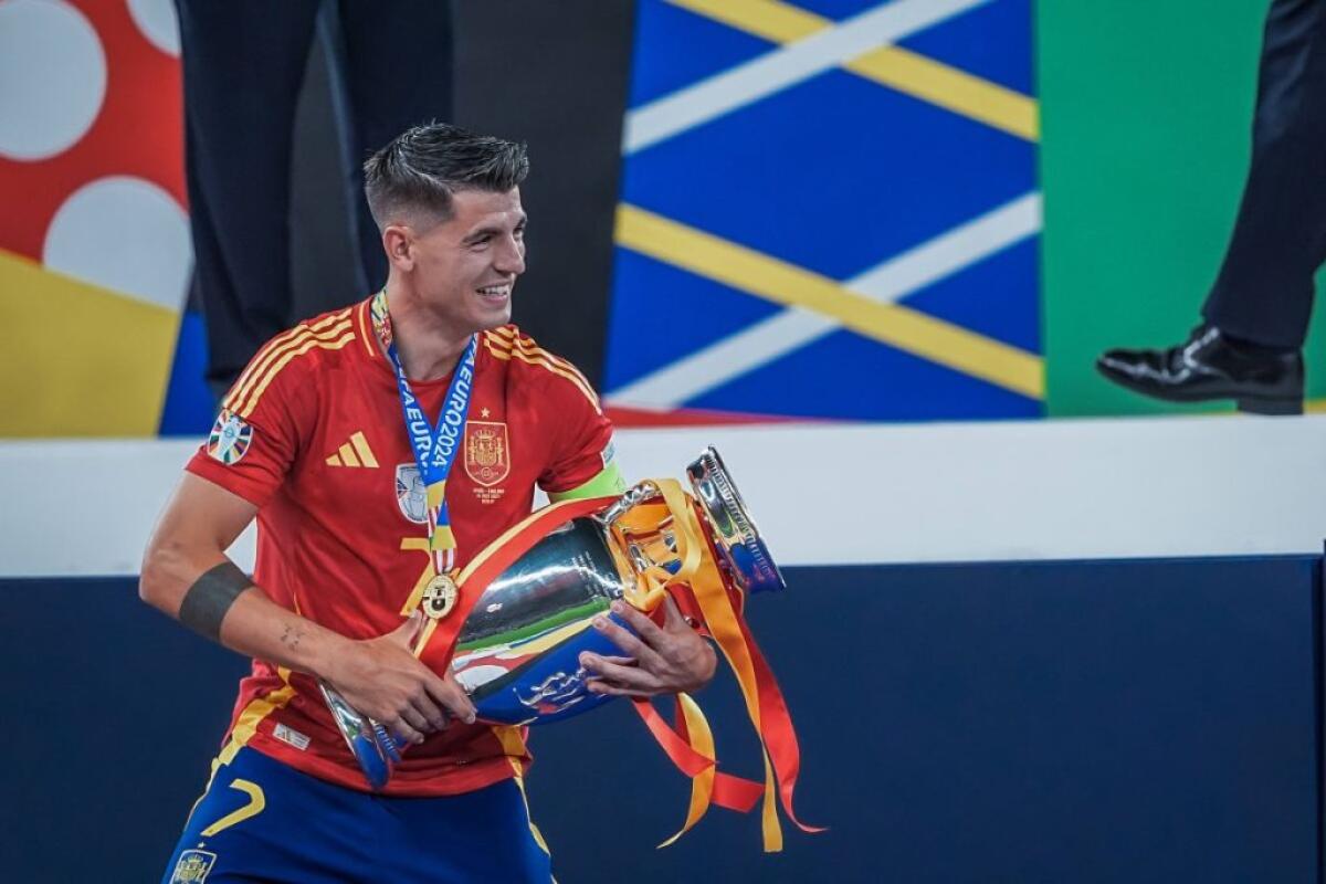 Il Milan annuncia l’arrivo di Morata, avrà la maglia numero 7 - 