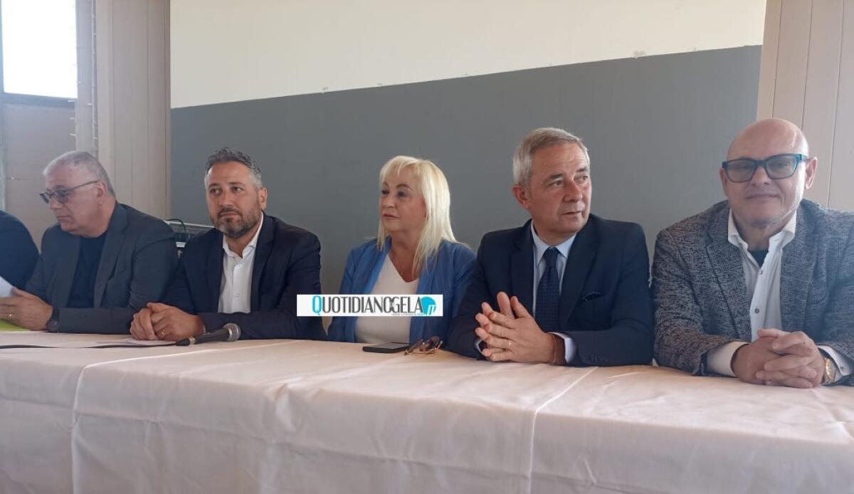 Scuvera leader per controbilanciare il ruolo di Mancuso? Centrodestra tra dubbi e voglia di ripartire - Cosentino insieme a Scuvera, Pizzardi, Mancuso e Pepe