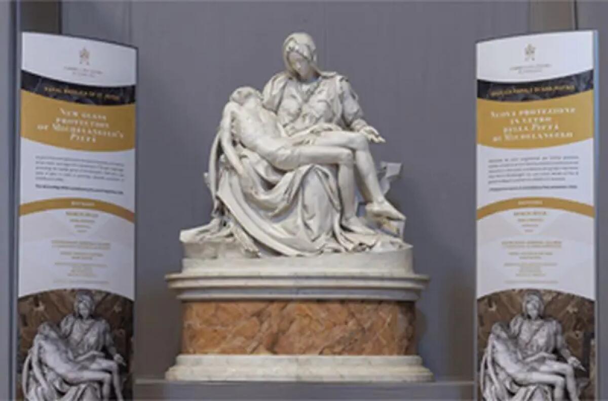 Al via sotituzione diaframma di protezione della Pietà di Michelangelo - 