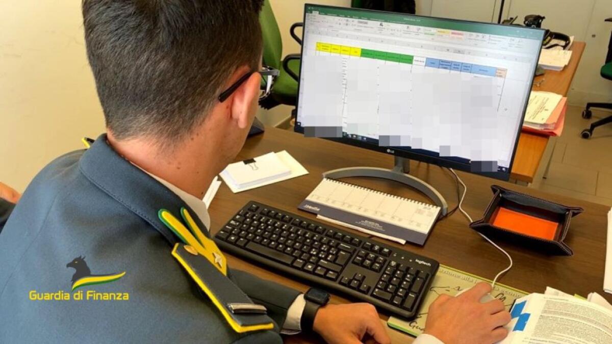 E-Commerce, scoperta a Pescara una mega evasione fiscale da 300 milioni - 