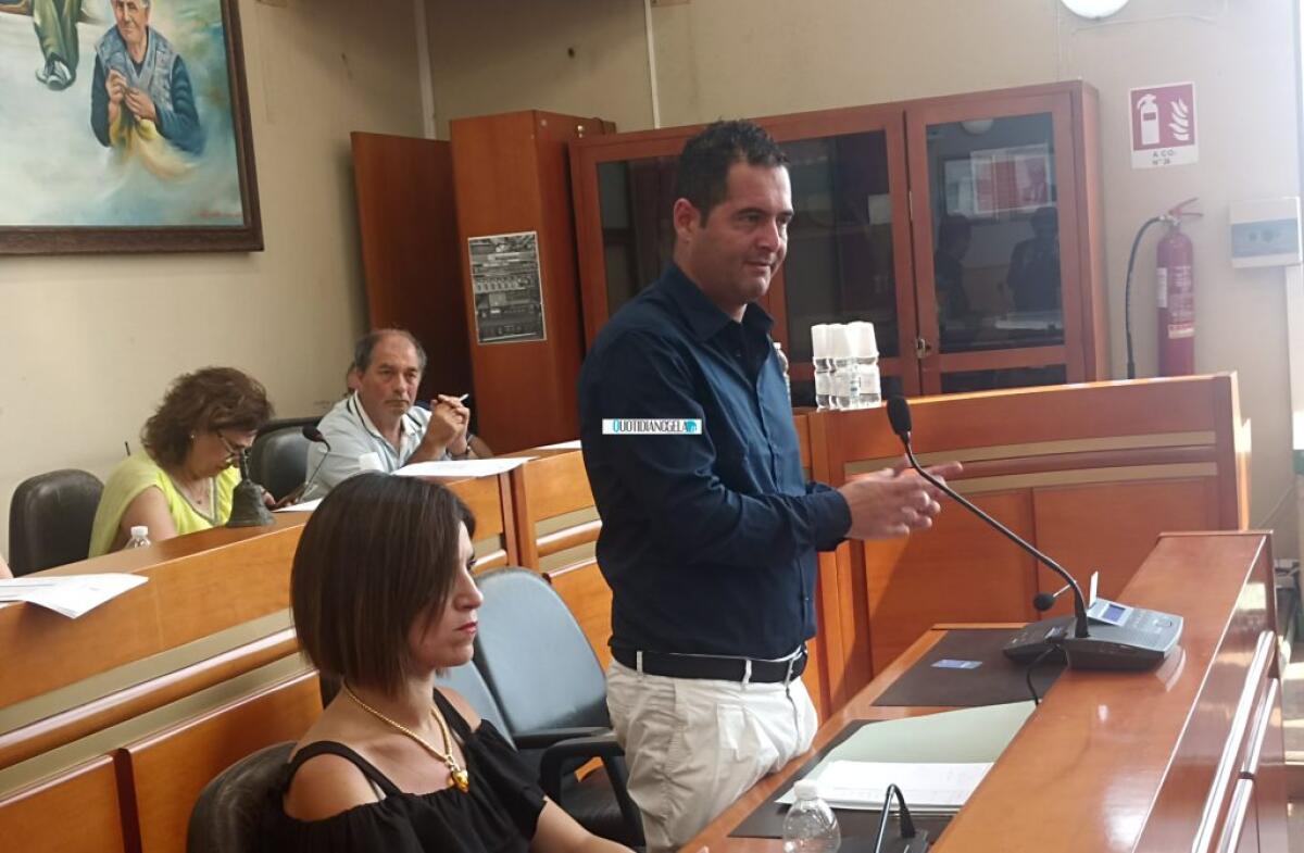 Settimane decisive per il bilancio stabilmente riequilibrato, sindaco vuole avere la bozza - Di Stefano in aula consiliare