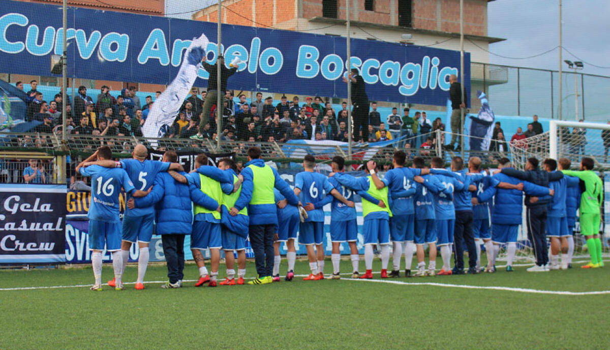 Cento abbonati in una settimana per il Gela, la prima in casa il 22 settembre -