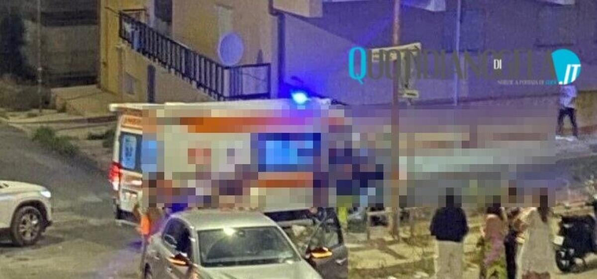 Scontro stradale in via Croce, giovane scooterista ferito e trasferito in ospedale - 