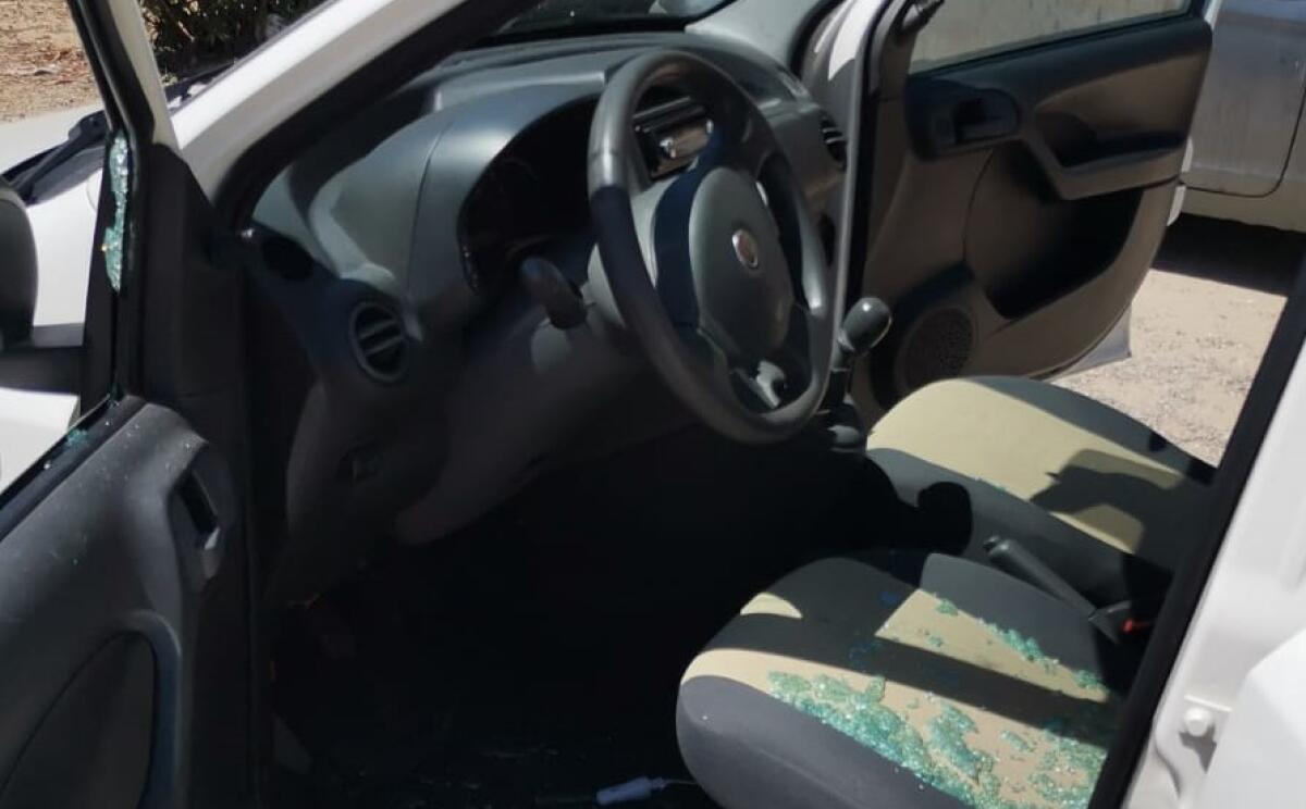 I ladri di caschi, diversi casi negli ultimi giorni: auto "spaccata" sul lungomare - 