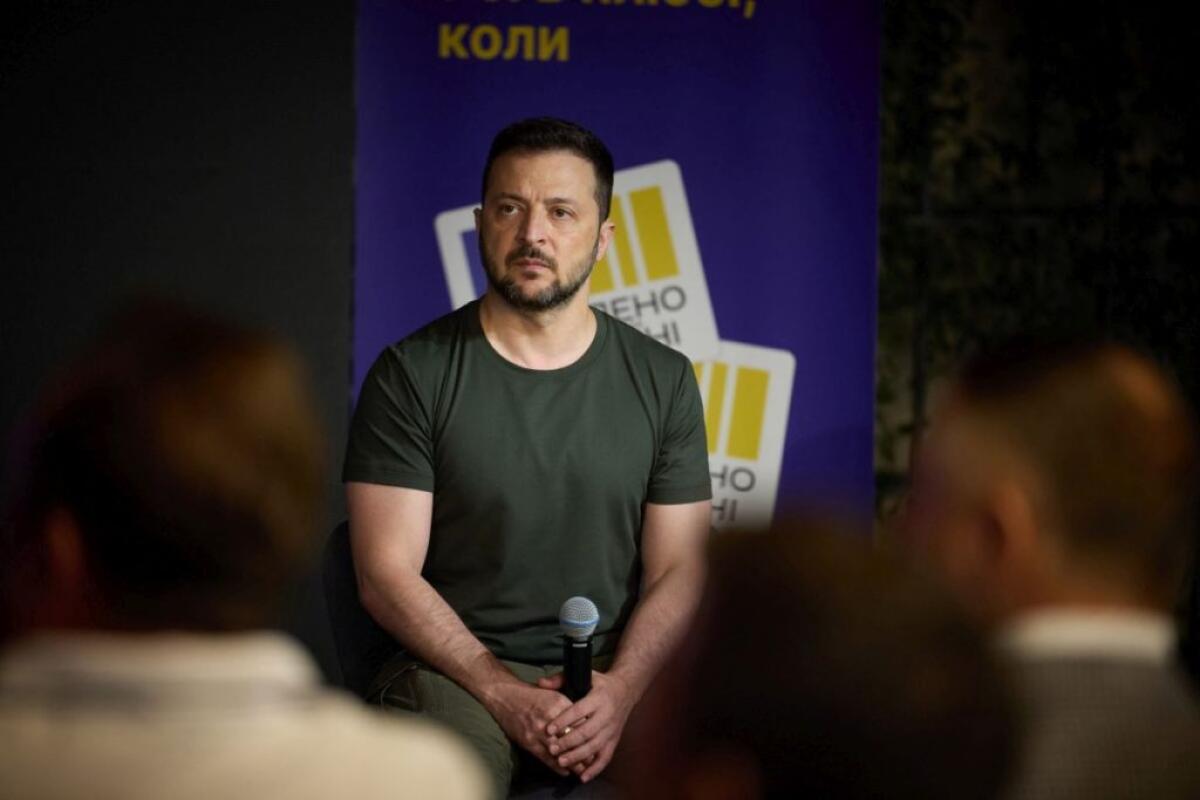 Zelensky “Avanziamo a Kursk, 74 comunità sotto il nostro controllo” -