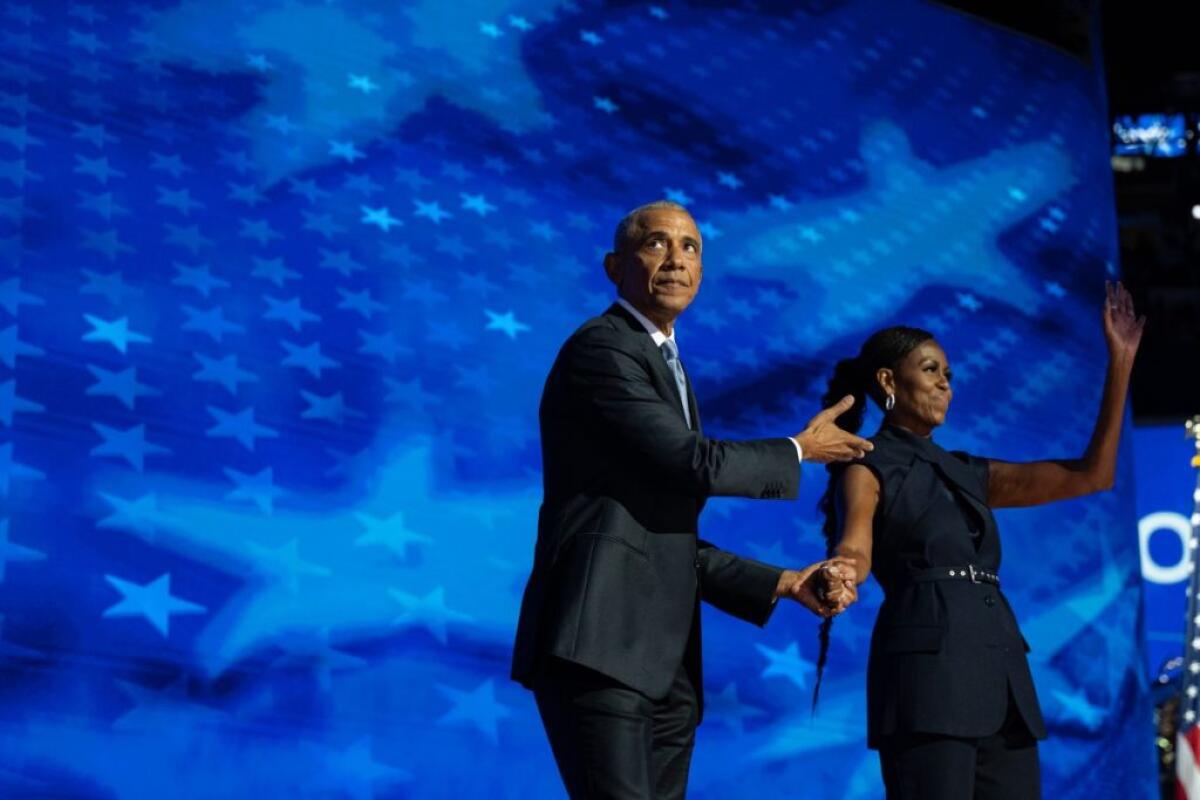 A Chicago gli Obama lanciano Kamala Harris “Yes, she can” -