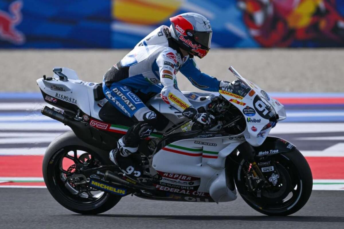 Marc Marquez trionfa a Misano su Bagnaia e Bastianini - 