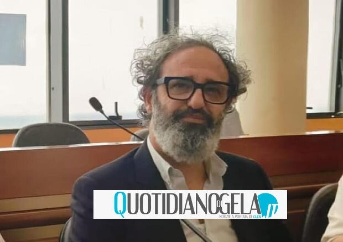 "Dalla Dc suggestioni populiste", Castellana: "Impegnati per la città, no polemiche sterili" - Il consigliere M5s Francesco Castellana