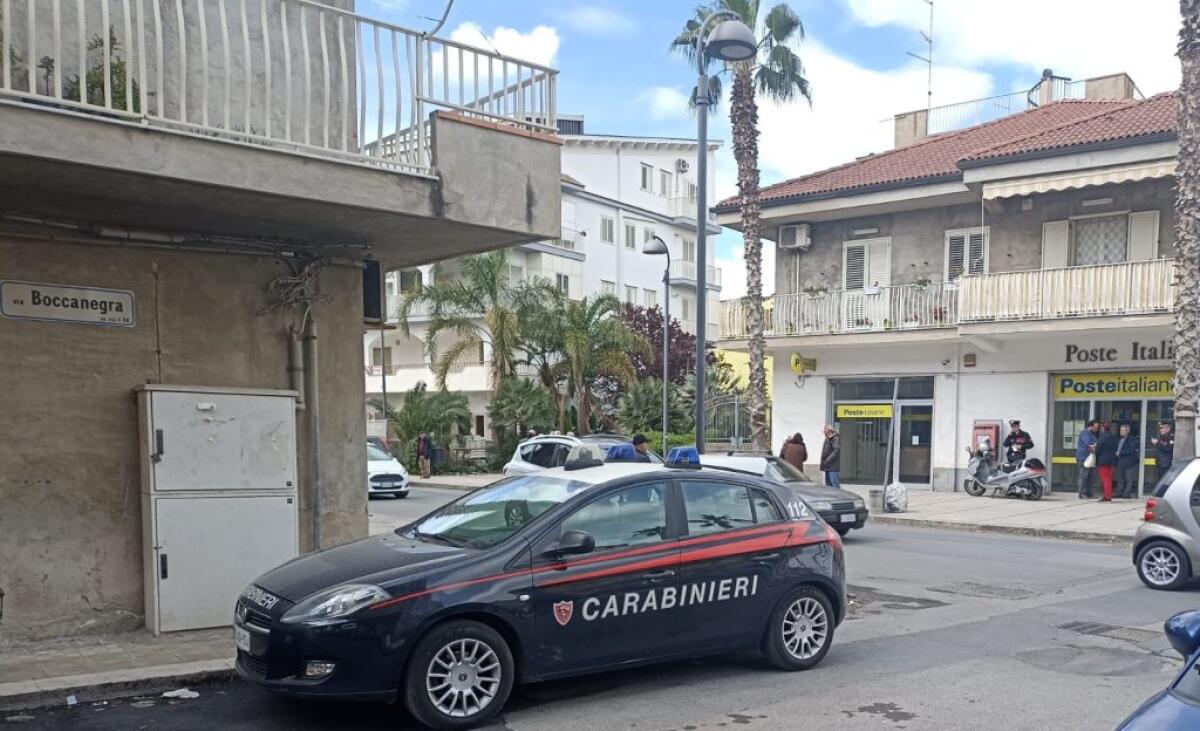 Irruzione armata nell'ufficio postale, due minori condannati: fissato il giudizio di appello - L'intervento dei carabinieri a Settefarine