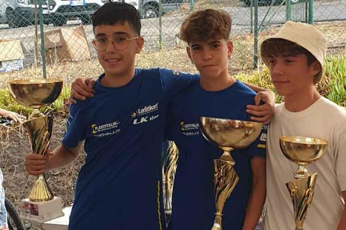 Coppa Italia 8 zona kart, Matteo Bagnato secondo a Villarosa è in corsa per il titolo - Nella foto in alto: Da sinistra Matteo Bagnato, secondo sul podio a Vilalrosa. 