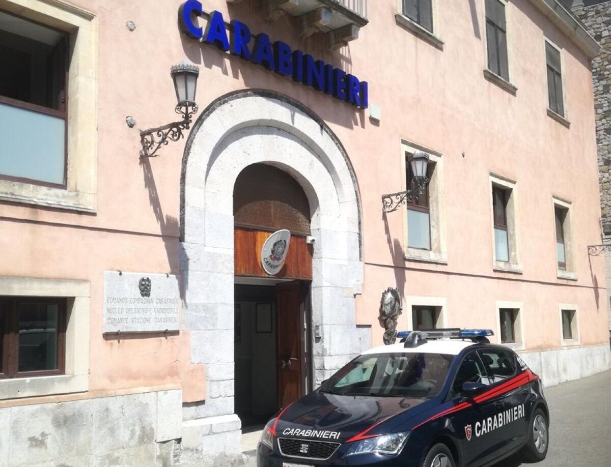 Abusi sessuali su due colleghi, arrestato dipendente di un albergo nel Messinese - 
