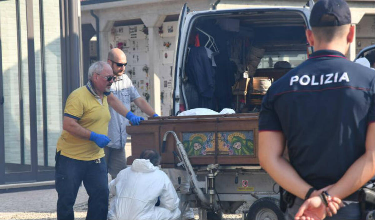 Omicidio Minguzzi, in appello una nuova perizia fonica: sarà affidato un incarico - Nel corso delle indagini i pm disposero la riesumazione della salma del giovane ucciso