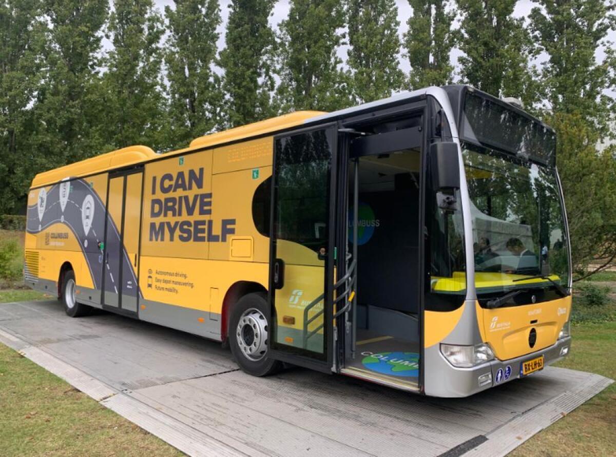 Busitalia e QBuzz presentano i bus a guida autonoma - 