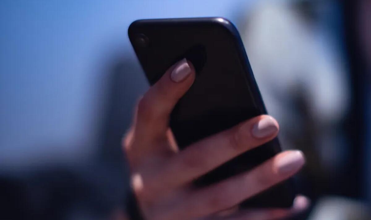 Smartphone rubati in un centro di telefonia, cade accusa ricettazione: un'assoluzione - 