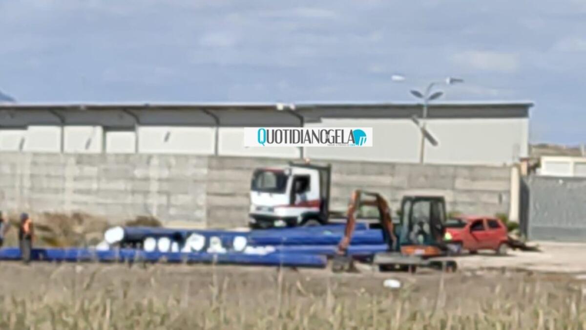 Incidente nel cantiere per la rete idrica, morto il lavoratore rimasto ferito -