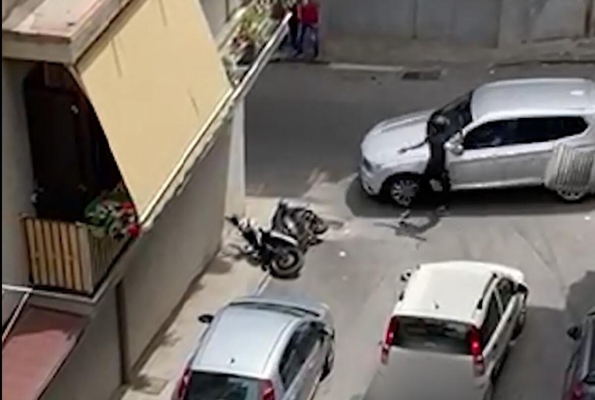 Spari contro un'abitazione, il tentativo di intimidire un testimone: accusato a processo - 