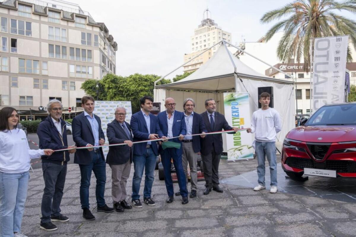 Al via “Mobility Expo” a Palermo, le auto dei sogni in mostra a Piazza Verdi - 