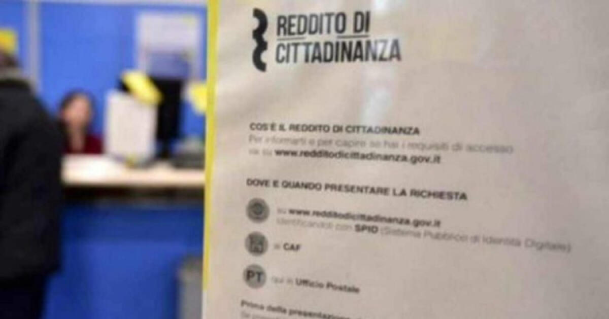 Il reddito di cittadinanza ma lavorava in nero, "cercò di dare comunicazione": assolto -