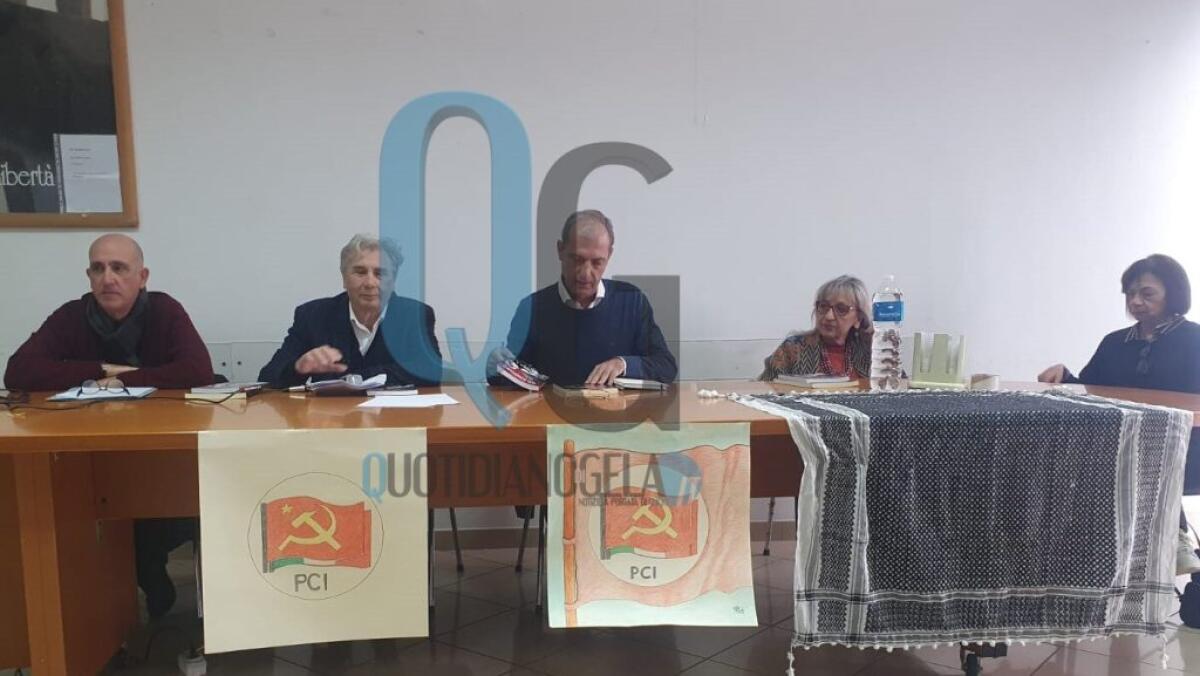 D'Arma: "Acque reflue, Timpazzo e altre priorità, confronto aperto all'alleanza e alla città" - Il gruppo dirigente del Pci