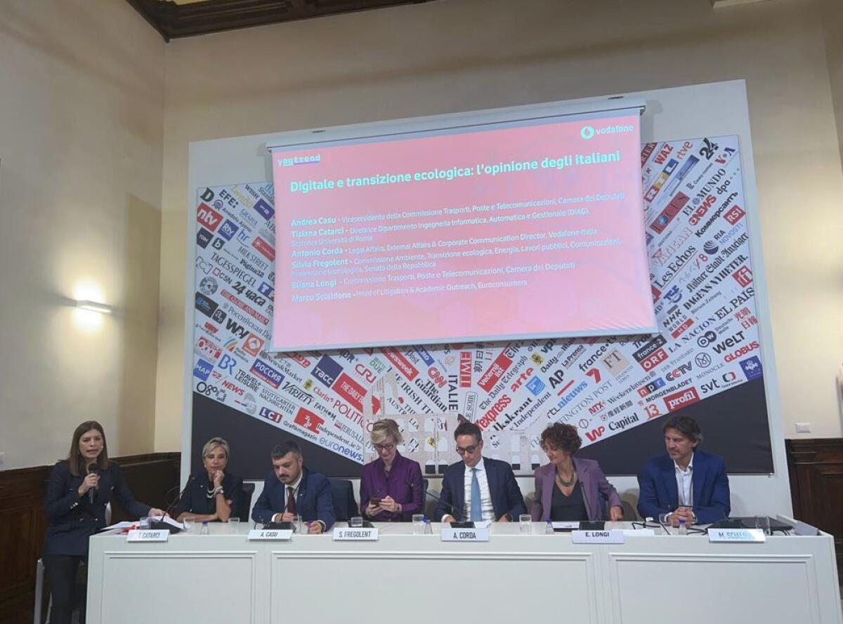 Vodafone-Youtrend, per 70% italiani importante la transizione gemella - 