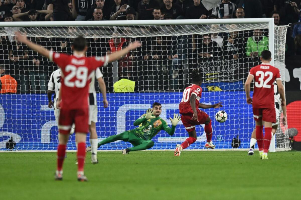 Juve-Stoccarda 0-1: Perin non basta, decide Toure - 