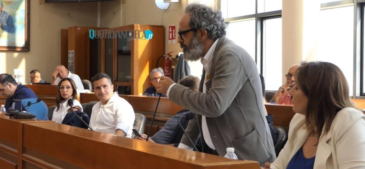 Di Stefano ha incontrato gli assessori, verifica su dossier prioritari: tra alleati tensioni per l'Oiv - Consiglieri di maggioranza in aula