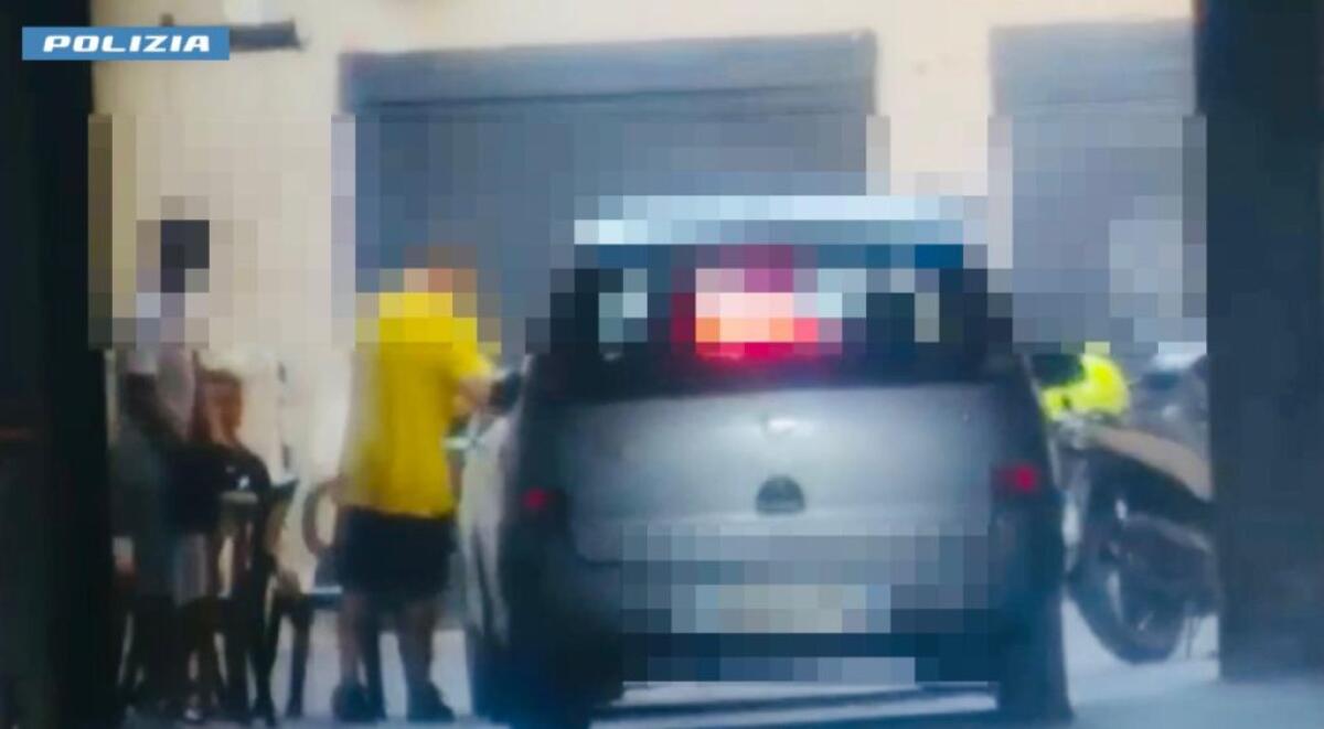 “Take away” della droga allo sperone di Palermo, 18 arresti - 