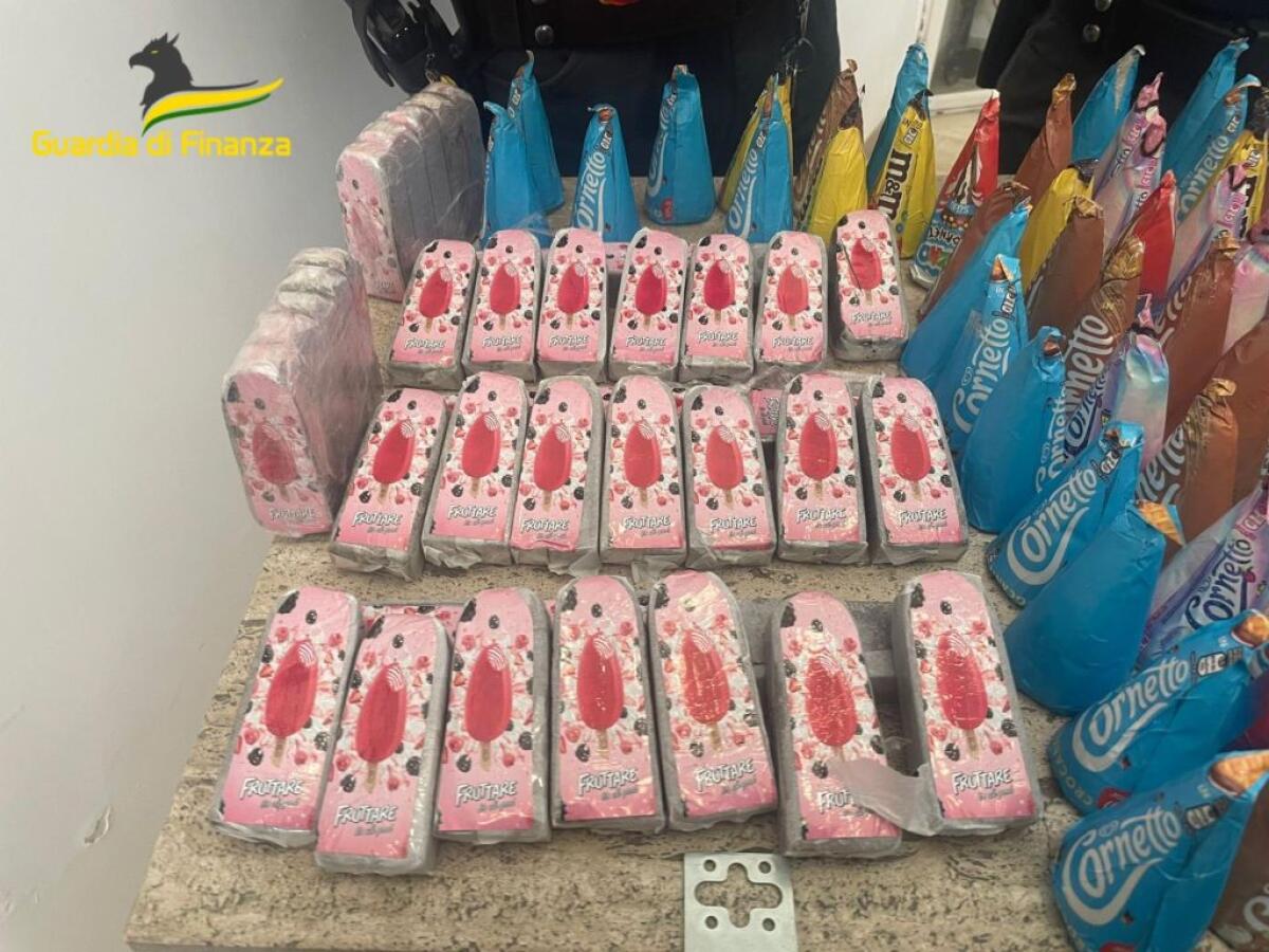 Duro colpo alle piazze di spaccio di Roma, sequestrati 55 kg di droga - 