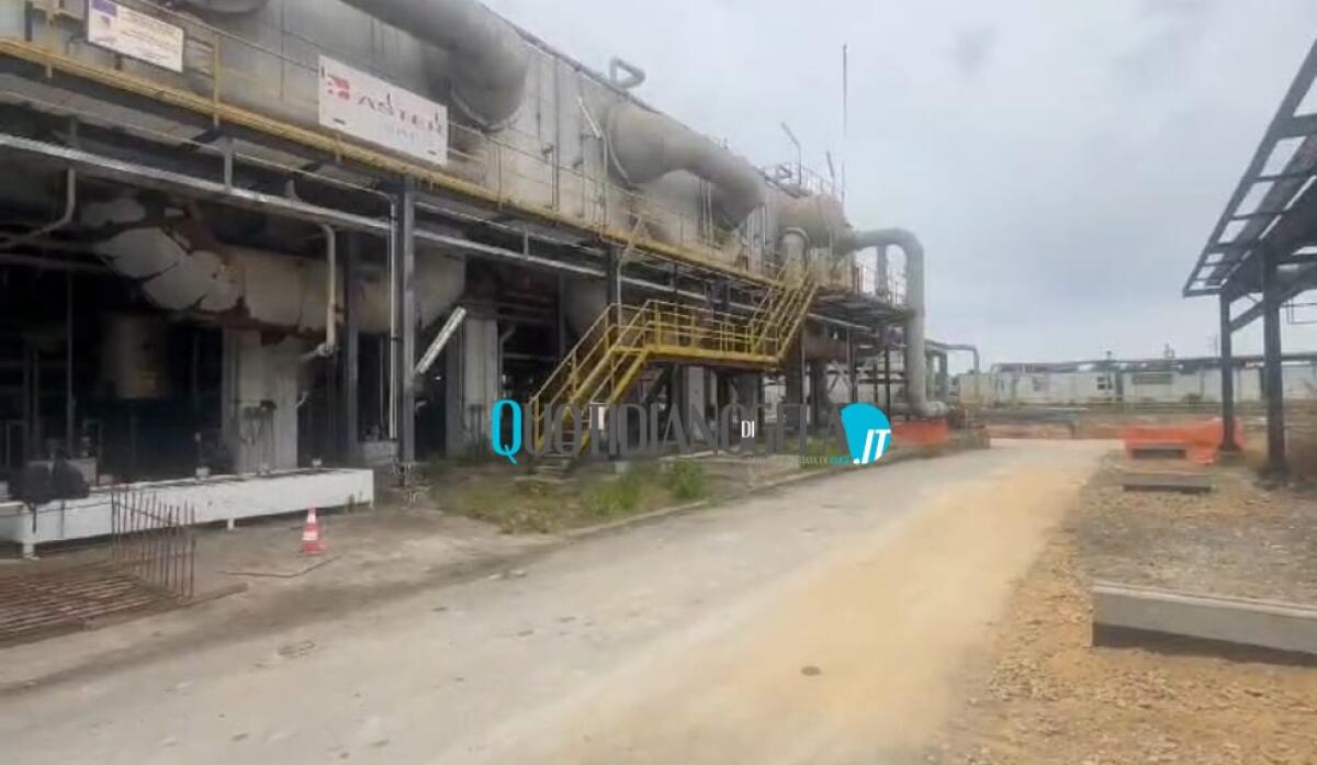 Dissalatori, Regione punta a moduli provvisori: "Solo per una prima fase, attivi entro giugno" - Il sistema di dissalazioneormai dismesso in raffineria