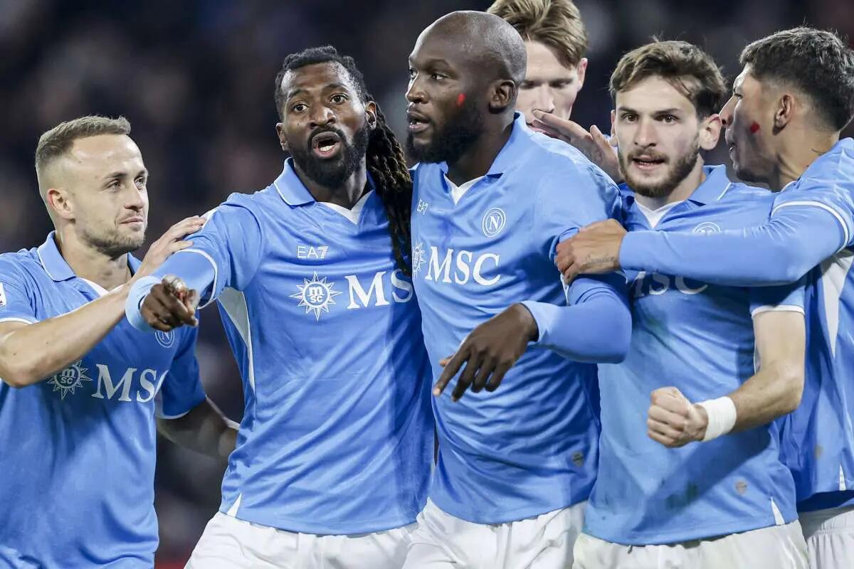 Il Napoli torna solitario al comando, Lukaku piega la Roma - 