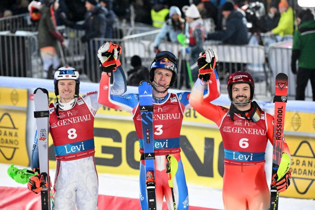 Clement Noel vince il primo Slalom di Cdm a Levi -
