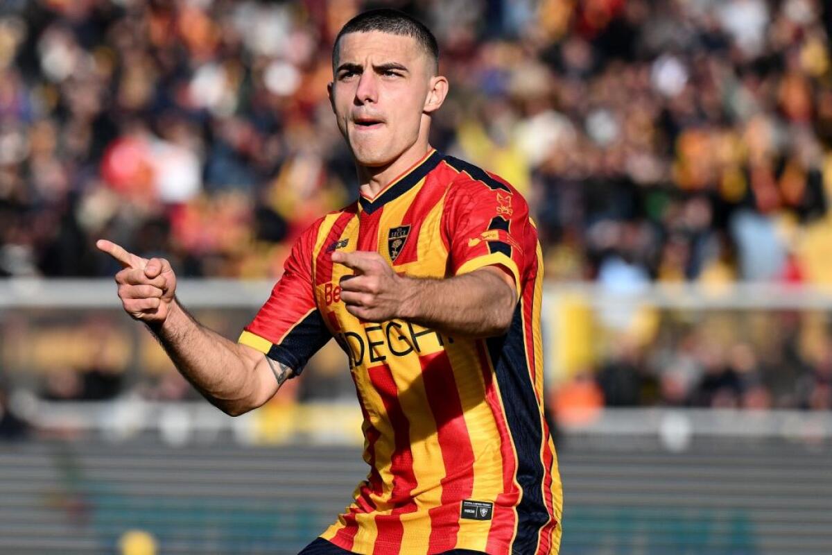 Al Lecce la sfida salvezza con il Monza - 