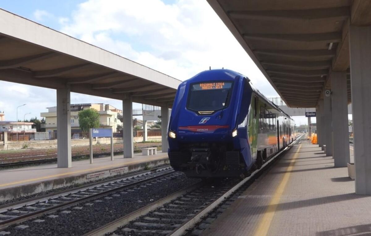 Tornano i treni a Gela: riparte il servizio, ma la stazione resta nel degrado - 