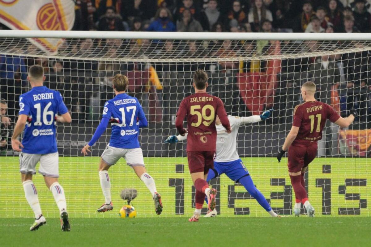 Poker giallorosso, quattro gol alla Samp e Roma ai quarti - 