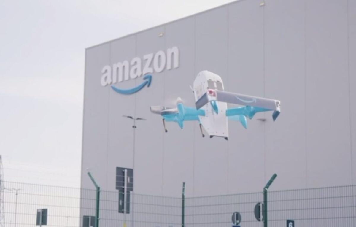 Amazon, primo volo di prova per le consegne con i droni in Abruzzo - 