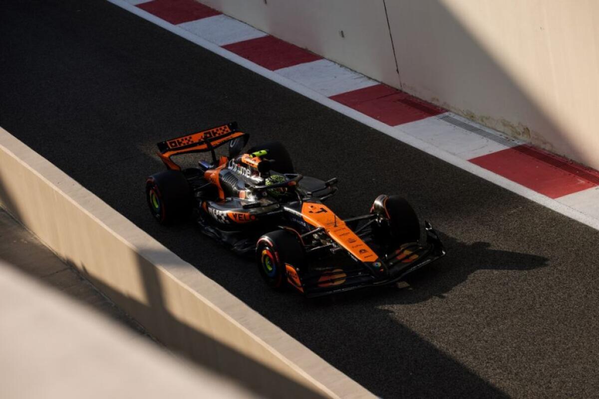 Prima fila McLaren ad Abu Dhabi, Sainz terzo, male Leclerc - 