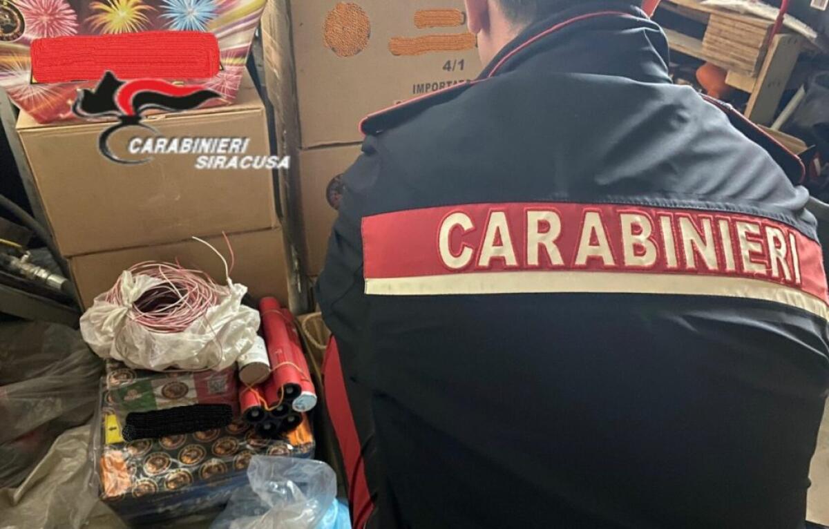 Sequestrati 35 chili di fuochi d’artificio a Siracusa, arrestato 43enne - 