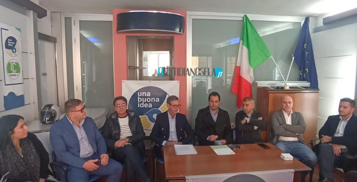 "Una Buona Idea" verso il congresso cittadino, in corso fase di adesione: "Progetto politico cresce" - Il gruppo di "Una Buona Idea" insieme al sindaco Di Stefano