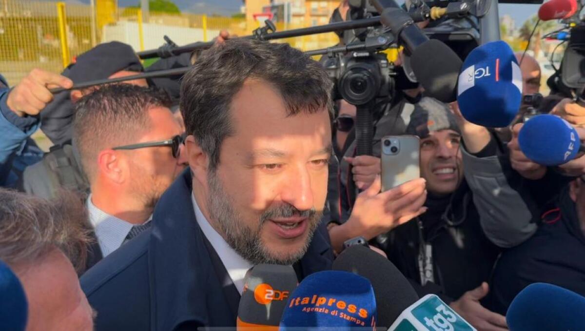 Processo Open Arms, Matteo Salvini assolto perchè il fatto non sussiste - 