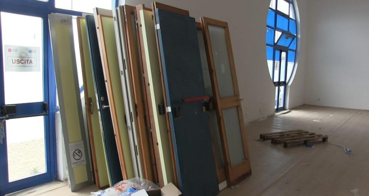 PalaCossiga vandalizzato, approvato progetto esecutivo per ripristinare l'area esterna - 