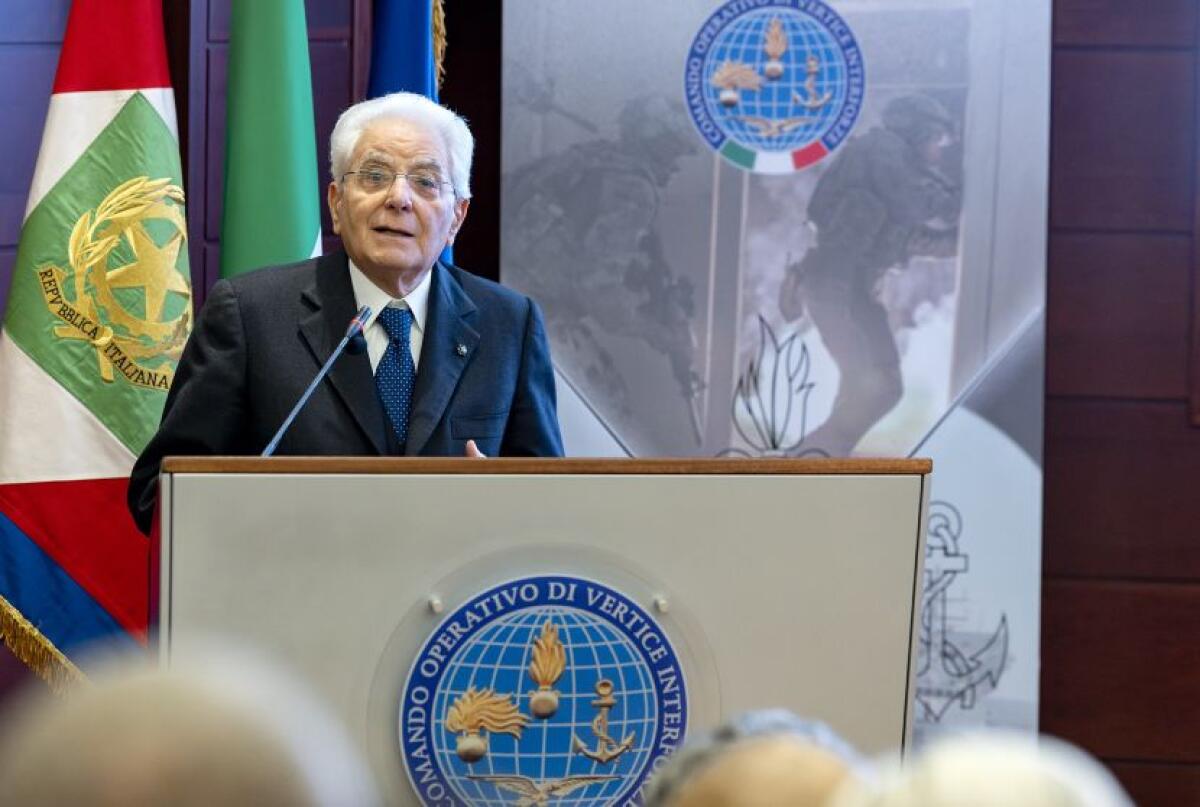 Mattarella “Dalle forze armate grande contributo al Paese” - 